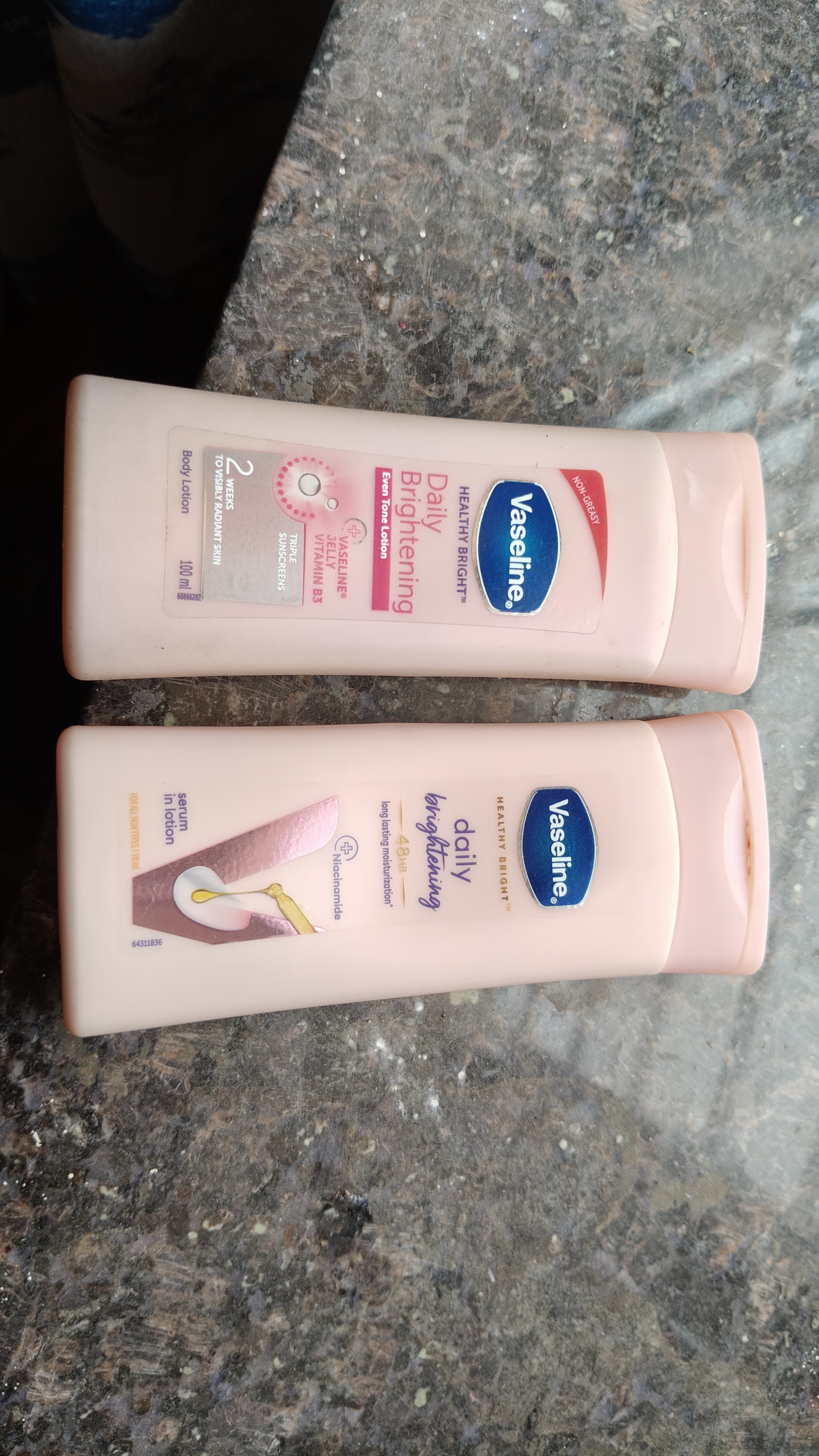 Vaseline® Healthy Bright Lotion Vaseline®