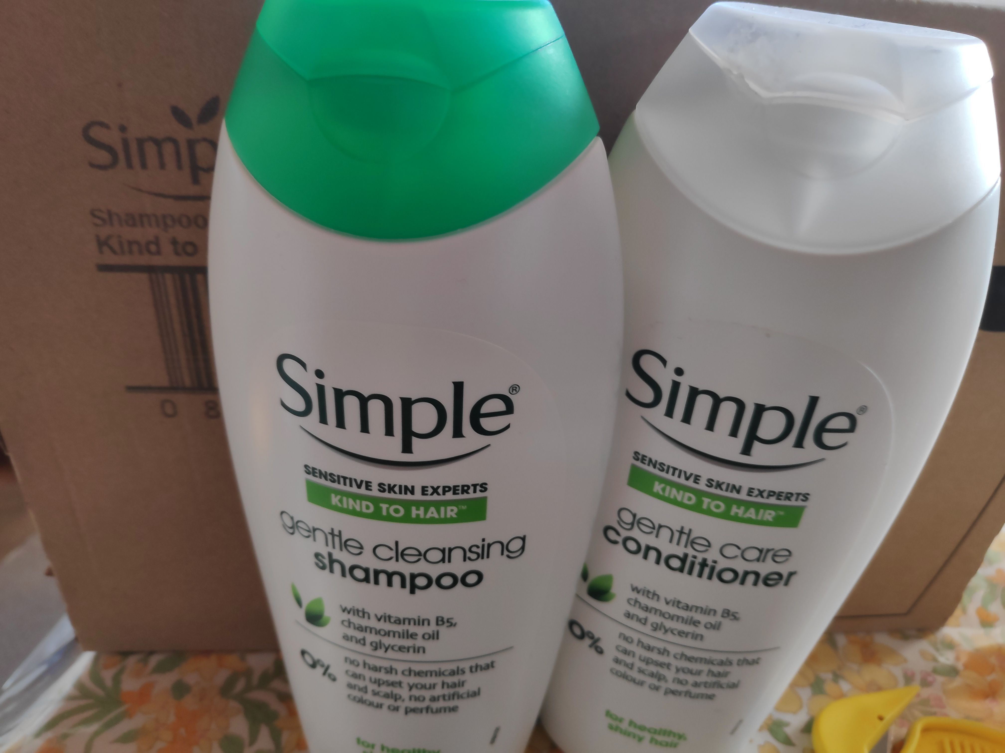 Kind to Hair Gentle Care Shampoo Simple Skincare